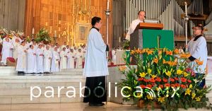 Peregrinan creyentes de la arquidiocesis de Puebla a la Basilica de Guadalupe