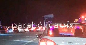Peregrinos causan caos en la carretera Izúcar-Puebla
