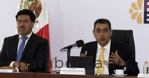 Pide Sergio Salomón prudencia a morenistas que van por alcaldía de Puebla