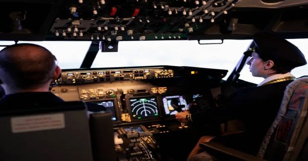 Investigan en Indonesia caso de dos pilotos que se durmieron en pleno vuelo