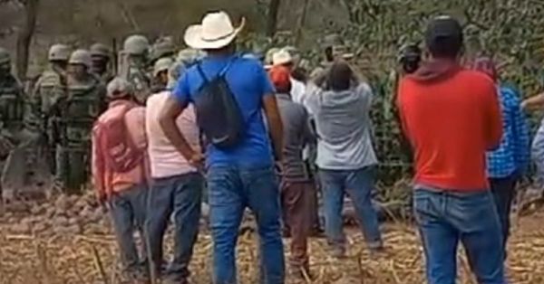 Revelan videos del enfrentamiento de pobladores en Chicomuselo y Ejército