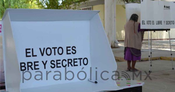 Polariza a España elección en México