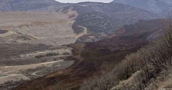 Mueren 9 personas en deslave de mina en Turquía