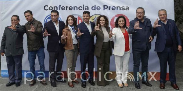 Presentan a los voceros del Frente Amplio en Puebla