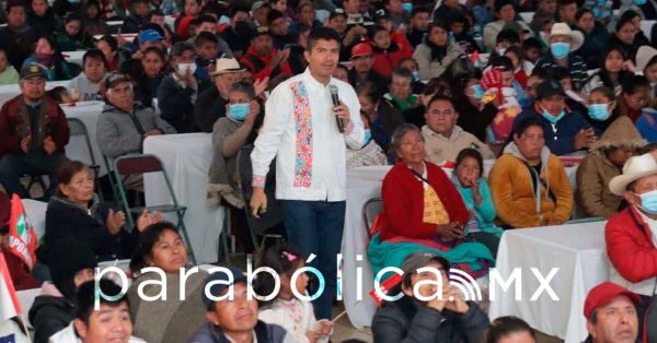Atestigua Eduardo Rivera la toma de protesta de las estructuras del PRI en Zacapoaxtla