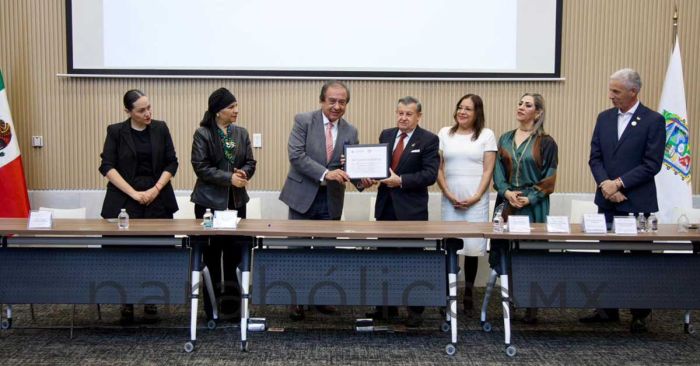 Signa Congreso de Puebla Convenio con la Sociedad Española de Beneficencia de Puebla