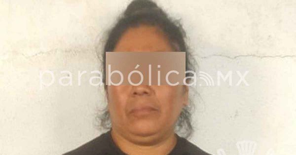 Atrapan a una probable narcomenudista en Eloxochitlán