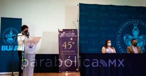 Conmemora Lilia Cedillo el 45 aniversario de la Preparatoria Urbana Enrique Cabrera Barroso