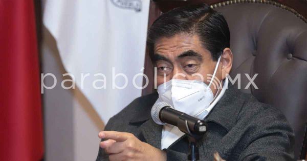 Son ilegales las autodefensas en Puebla, insiste Barbosa