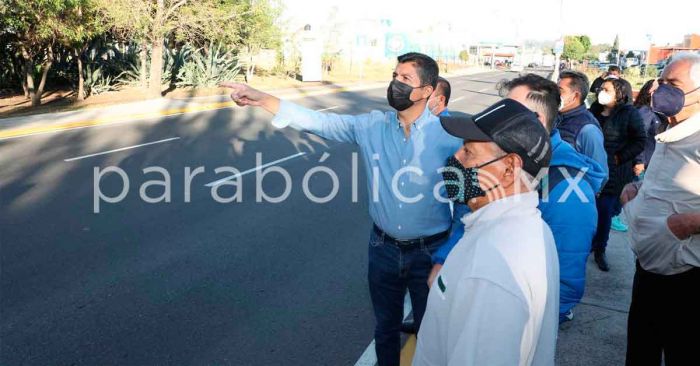 "Este Gobierno sí trabaja“, señala Eduardo Rivera al entregar pavimentación