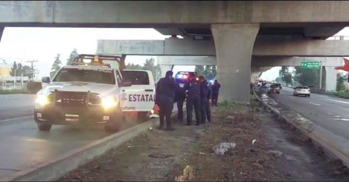 Localizan cuerpo sin vida, maniatado y con huellas de tortura en la Puebla- Orizaba