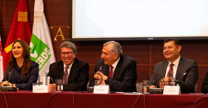 Descarta Ad&aacute;n Augusto acuerdo con Alejandro Moreno