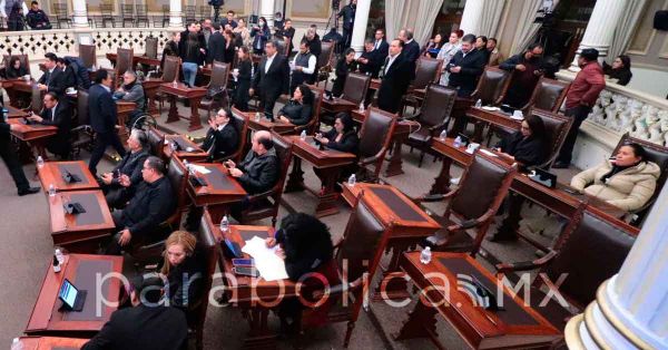 Toma Eduardo Castillo López la presidencia de la Jugocopo del Congreso