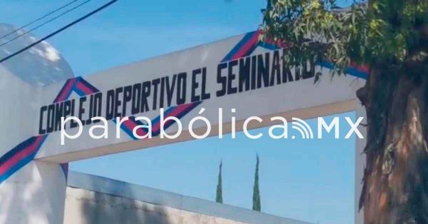 Hered&oacute; Claudia Rivera disputa legal de las canchas del seminario: Ad&aacute;n Dom&iacute;nguez