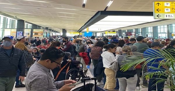 Reactivan vuelos en el aeropuerto de Tijuana tras afectación por neblina en Navidad