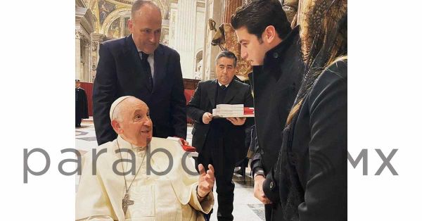 Visita Samuel García al papa Francisco en el vaticano