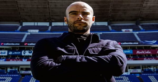 Listo Eduardo Arce para su primer partido como técnico del Puebla