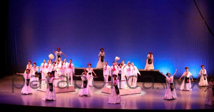 Se presenta Ballet Folklórico de Amalia Hernández en el Auditorio Metropolitano