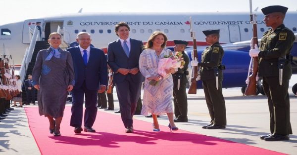 Llega primer ministro de Canadá, Justin Trudeau al Aeropuerto Felipe Ángeles