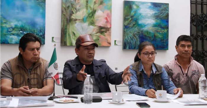 Pide alcalde a vecinos de la Resurrecci&oacute;n acercarse para escuchar sus demandas