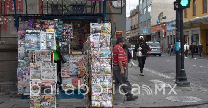 Casetas de peri&oacute;dicos no tienen permiso para vender celulares: Ayuntamiento