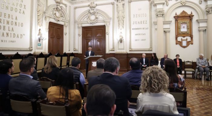 Reactivar la econom&iacute;a con vivienda popular es doble beneficio: Eduardo Rivera
