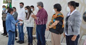 Reciben 40 planteles  de la Sierra Negra apoyos del programa “La Escuela es Nuestra”