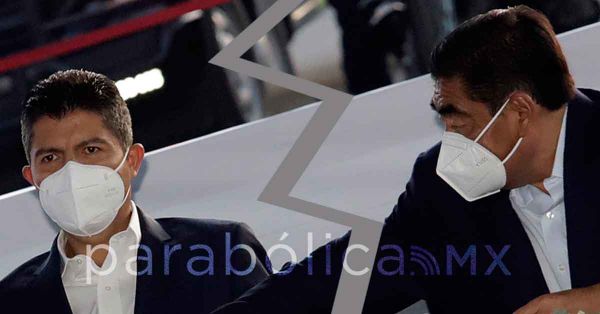 Cr&oacute;nica: Confirman lejan&iacute;a&nbsp;Barbosa-Rivera