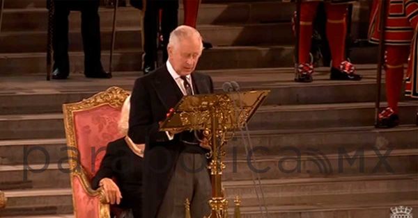 Da Carlos III su primer discurso ante el Parlamento británico