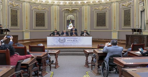 Reconocen labor de las Fuerzas Armadas: MBH