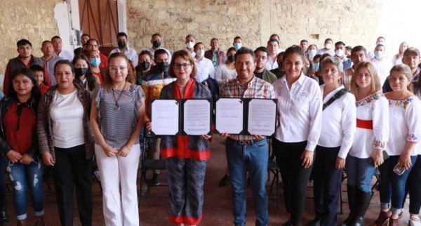 Tras petici&oacute;n en "Martes Ciudadano", SDR promover&aacute; artesan&iacute;as de Juan N. M&eacute;ndez