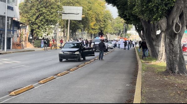 Desquicia manifestación de maestros transito al norte de la ciudad