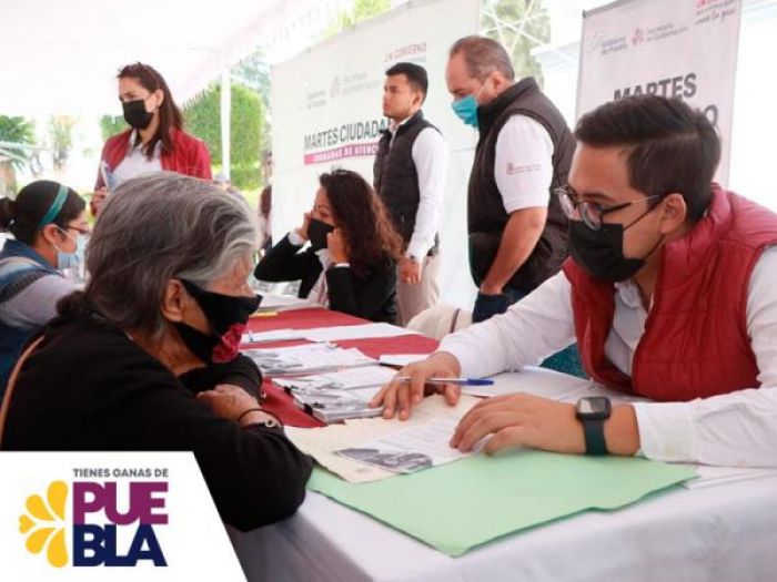 Orienta SEGOB a tepeaquenses en documentación de identidad personal