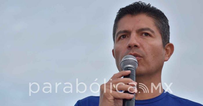 Evade Eduardo Rivera confrontación con el senador Alejandro Armenta