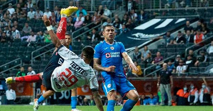 Cae Cruz Azul ante el Monterrey y se aleja del repechaje