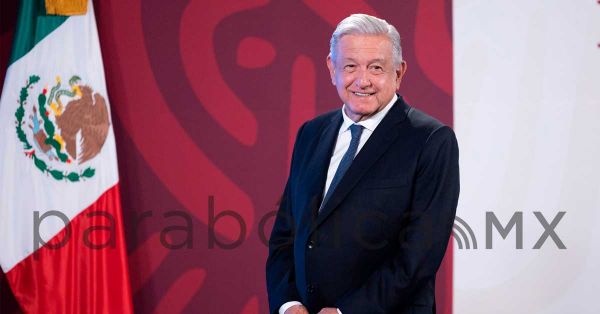 Llama López Obrador a mexicanos a comprar en tianguis