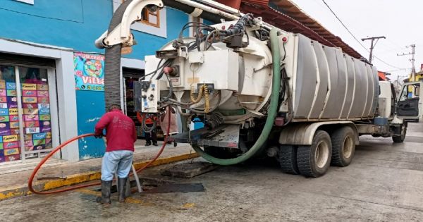 Interviene Infraestructura vialidades en Zihuateutla, Chiconcuautla y Hueytlalpan