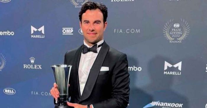 Galardonan a &#039;Checo&#039; Pérez en la Gala de la FIA; es el primer mexicano en asistir