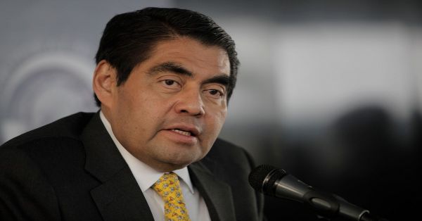 Reconoce Barbosa liderazgos fuertes en los alcaldes de Puebla