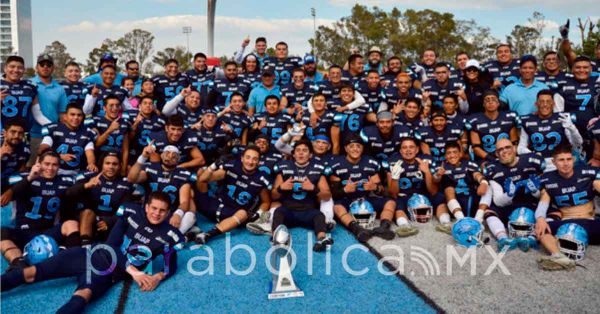 Campe&oacute;n de la liga de la OFAMO el equipo de f&uacute;tbol americano Lobos BUAP