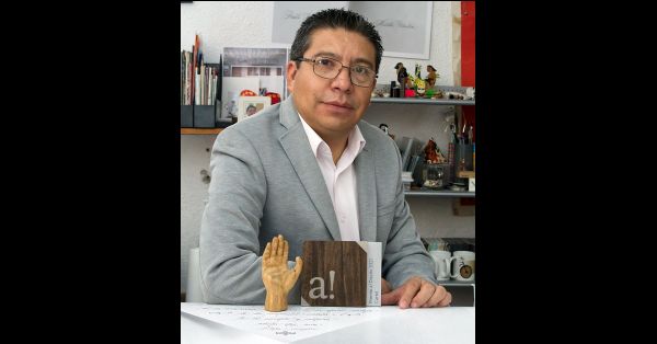 Gana acad&eacute;mico BUAP primer lugar del Premio a! Dise&ntilde;o 2021, en la categor&iacute;a Cartel Profesional