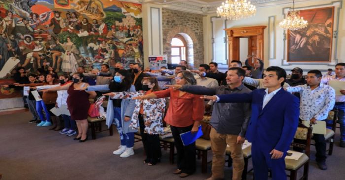 Rinden protesta los inspectores de secci&oacute;n en la capital poblana