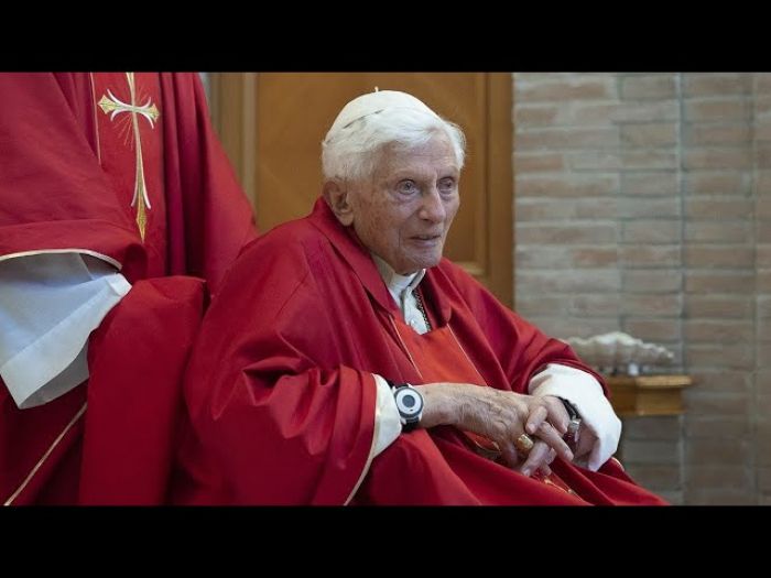 Muere Benedicto XVI a los 95 años; el Papa de los escándalos de abusos sexuales