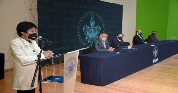 Reconoce labor de la Facultad de Administraci&oacute;n de la BUAP