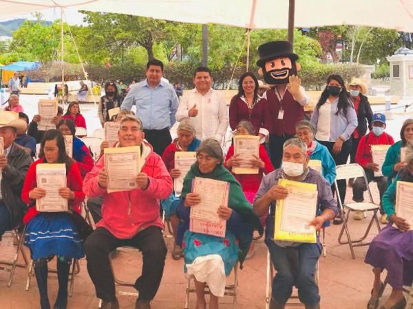 Por Cruzada Estatal de SEGOB, 2 mil 700 adultos gozan de derechos civiles