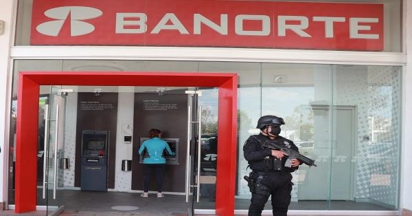 Pone Ayuntamiento a disposici&oacute;n de los ciudadanos programa de Acompa&ntilde;amiento Bancario