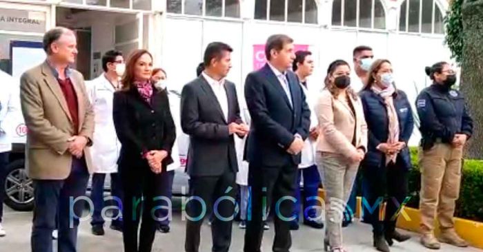 Entrega sector empresarial veh&iacute;culo para el programa M&eacute;dico Contigo