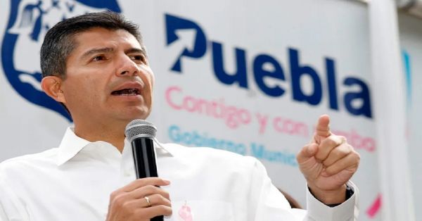 Revisa ayuntamiento con patrocinadores instalaci&oacute;n de pantallas en el z&oacute;calo y Paseo Bravo