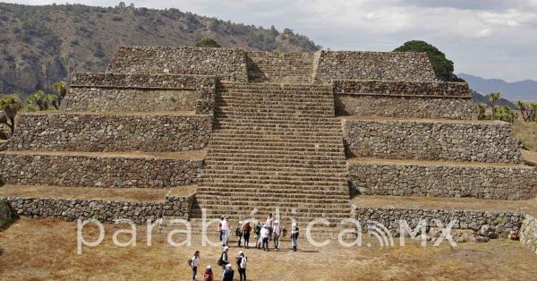 Llaman a visitar la zona arqueol&oacute;gica de Cantona