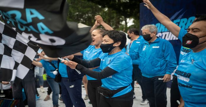 Realizan con &eacute;xito la Carrera Nocturna de la BUAP